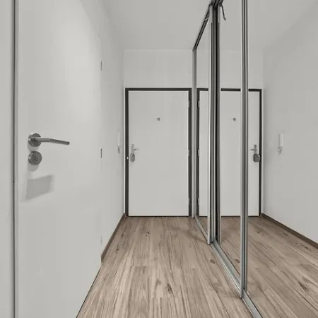 Ac 1-room Apartment, Balcony, Zuzany Chalupovej 14a Апартаменты Братислава